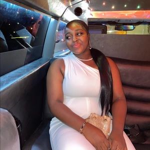 CALVIN KLEIN ALL WHITE JUMPSUIT!